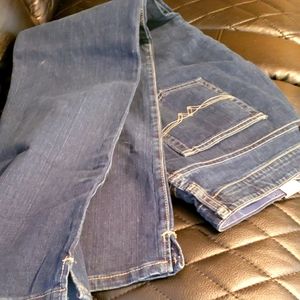 Wrangler Women's QBaby jeans